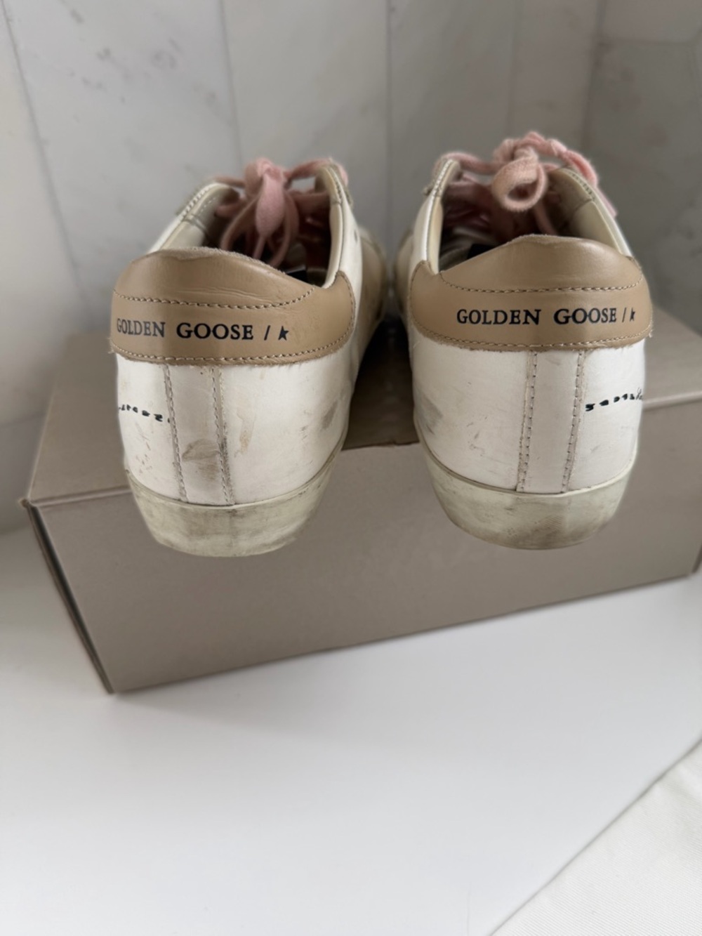 Golden Goose Leather Sneakers with Pink Laces - Picture 5 of 12